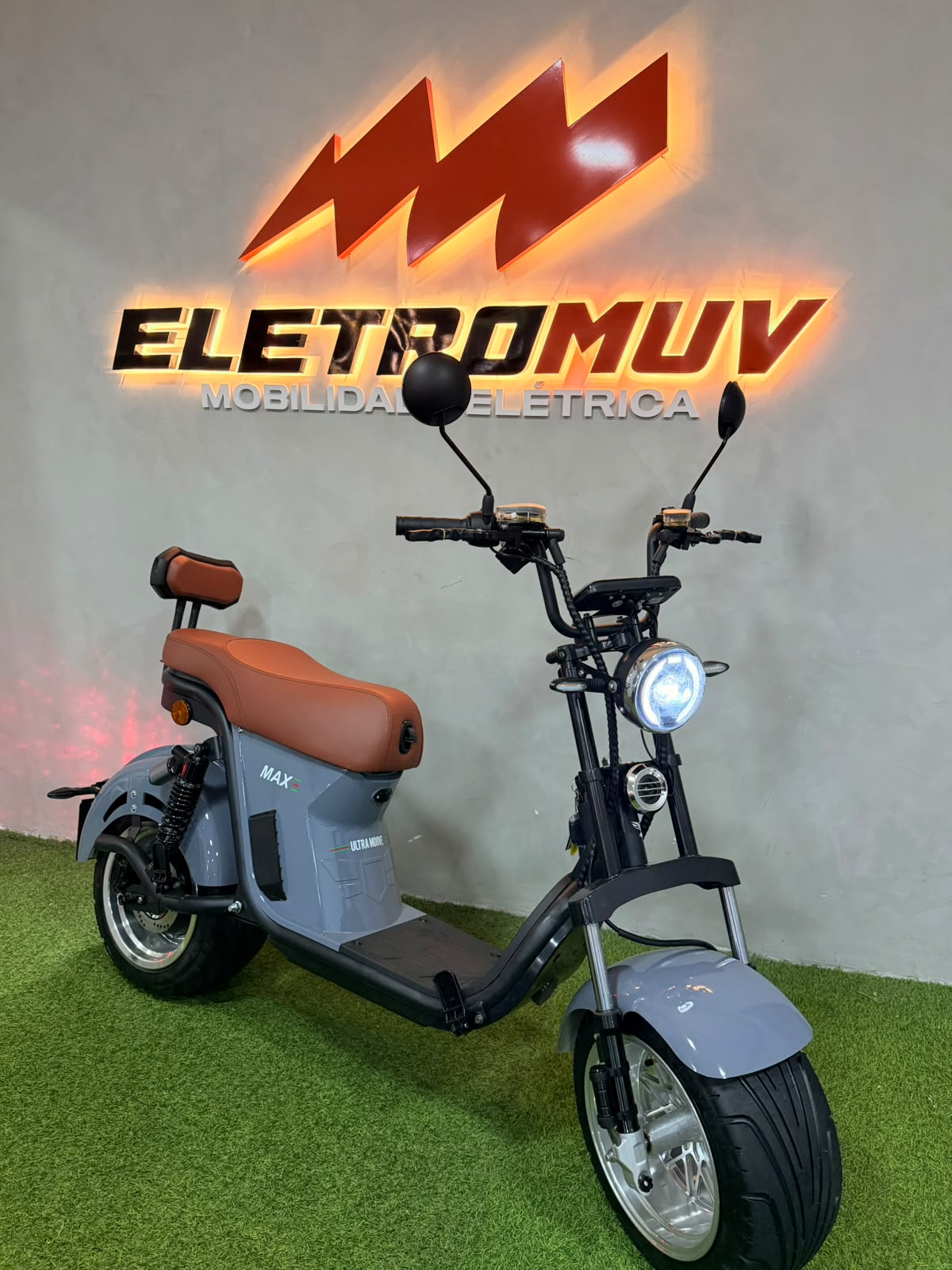 Scooter elétrica MAX 1000w cinza com banco marrom