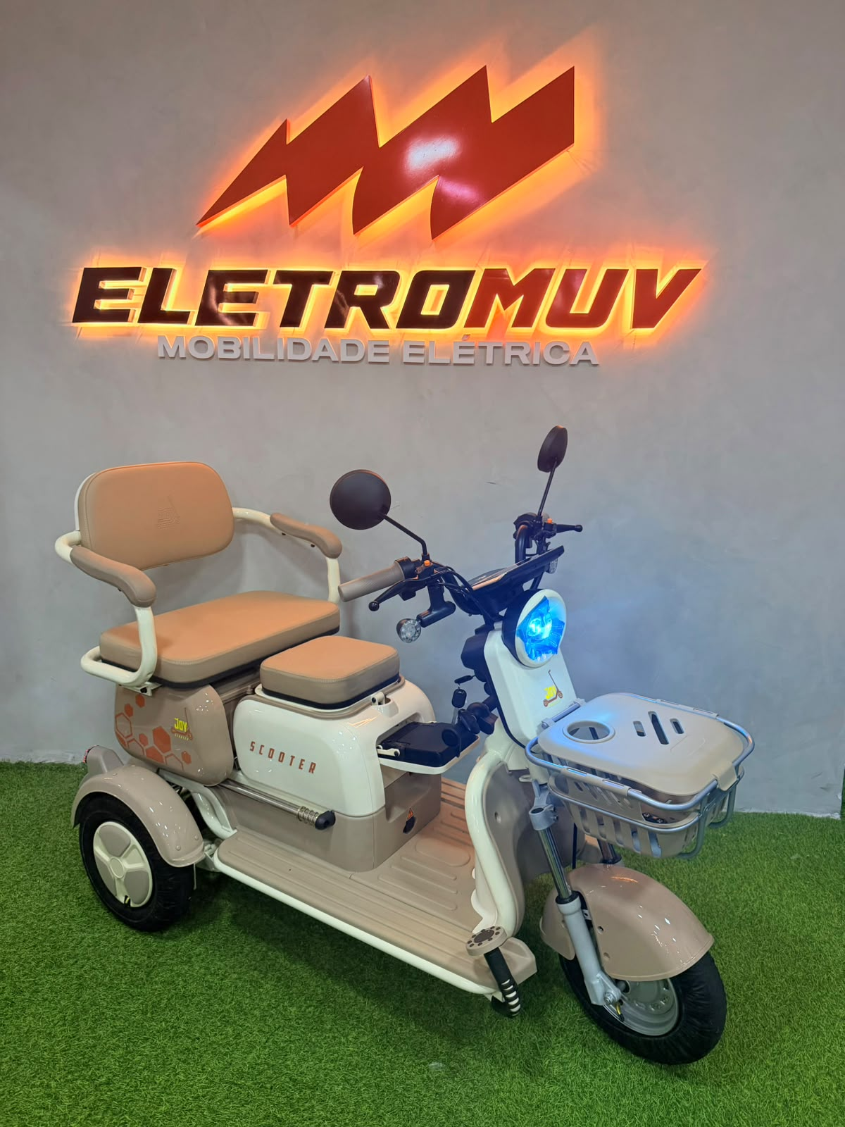 Triciclo elétrico 800w Luxo bege